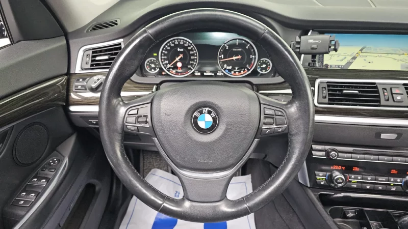 BMW 5-Series Gran Turismo