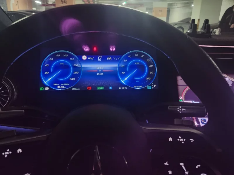 Mercedes-Benz EQS