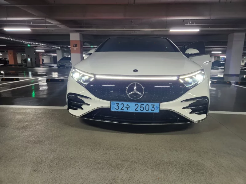 Mercedes-Benz EQS