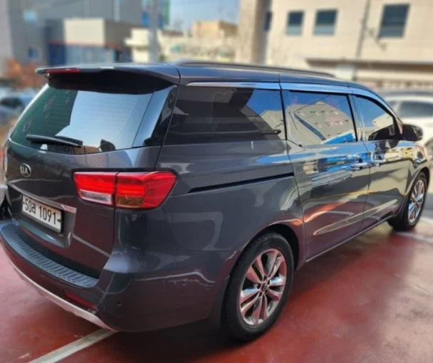 Kia Carnival