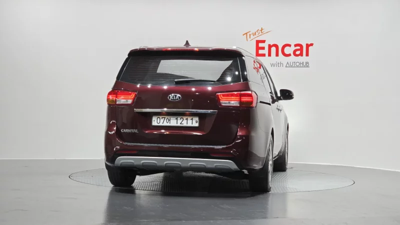 Kia Carnival