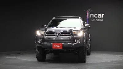 Toyota TACOMA