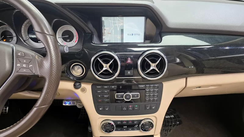 Mercedes-Benz GLK-Class