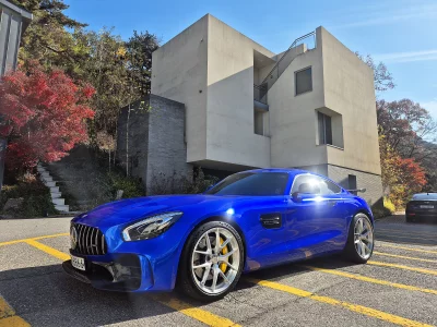 Mercedes-Benz AMG GT
