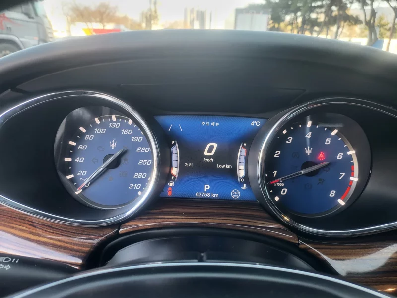 Maserati QUATTROPORTE