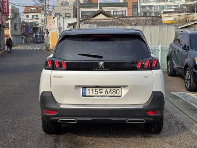 Peugeot 5008