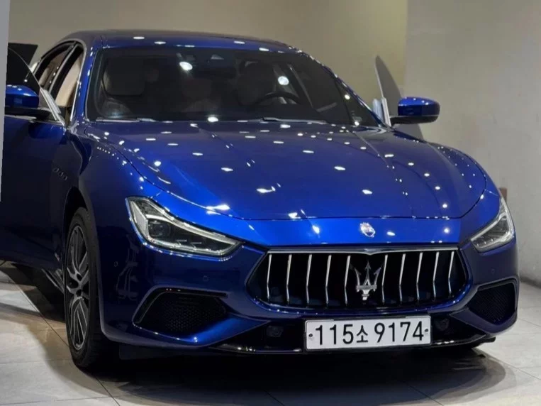 Maserati GHIBLI