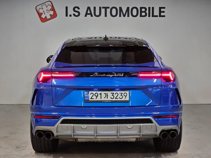 Lamborghini URUS