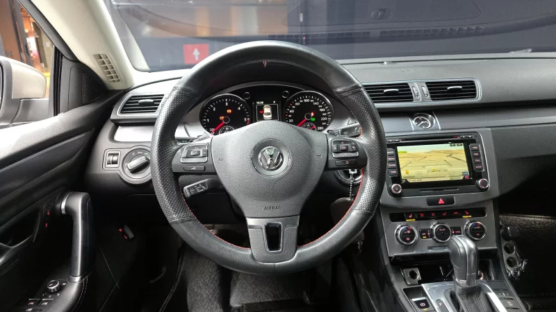 Volkswagen PASSAT CC