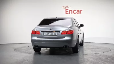 Hyundai Genesis