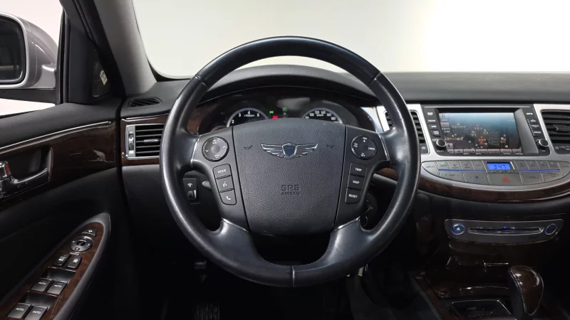 Hyundai Genesis