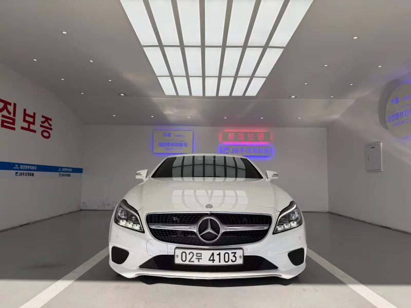 Mercedes-Benz CLS-Class