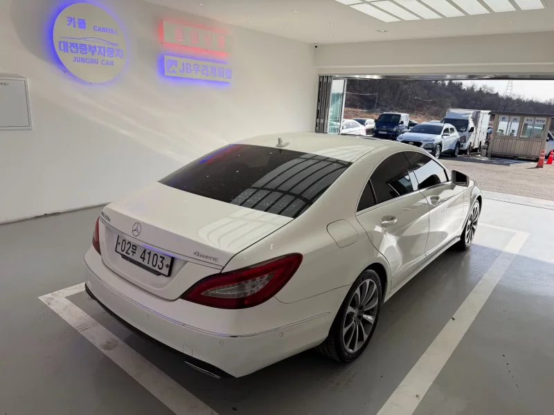 Mercedes-Benz CLS-Class
