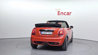 MINI Cooper Convertible