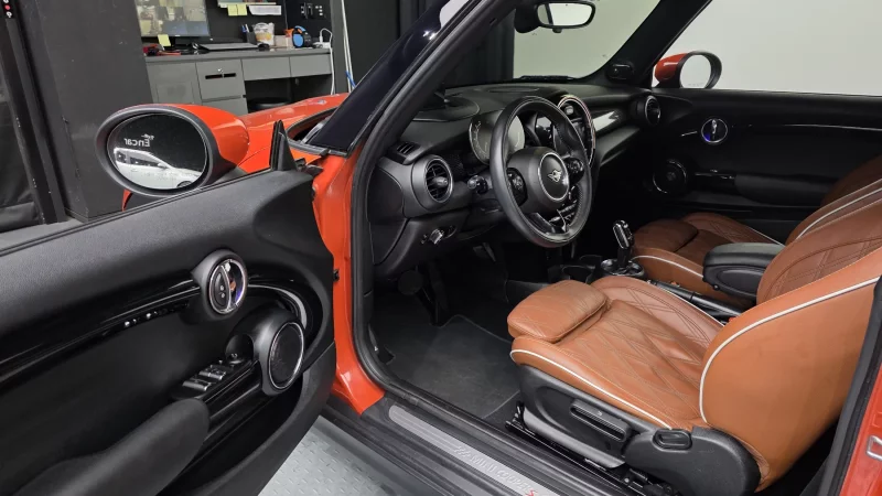 MINI Cooper Convertible