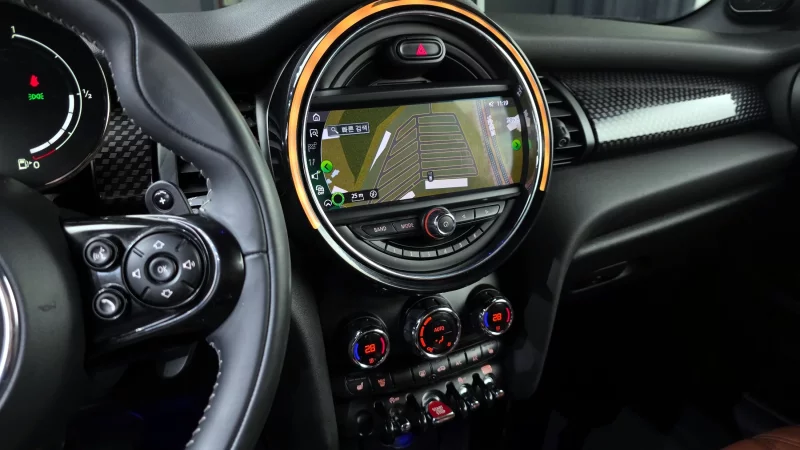 MINI Cooper Convertible