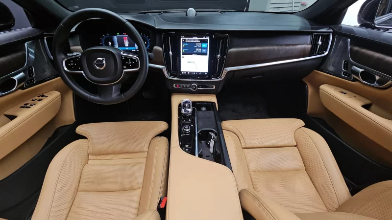 Volvo S90