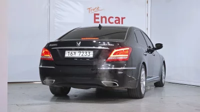Hyundai Equus