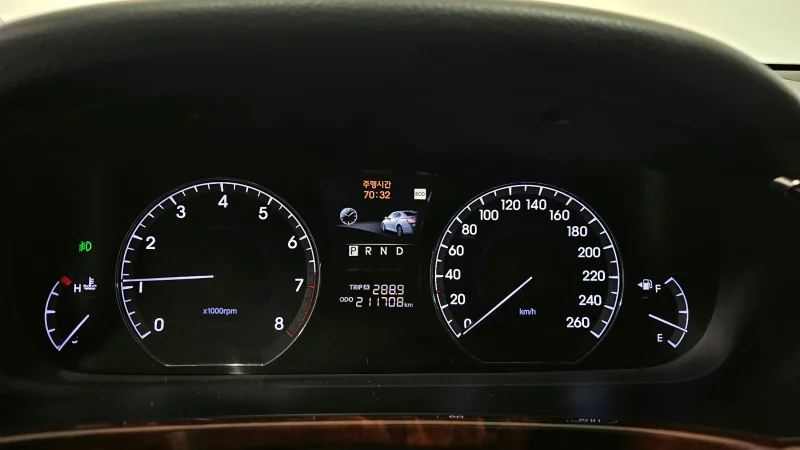 Hyundai Equus