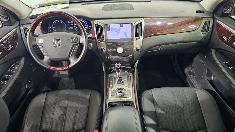 Hyundai Equus