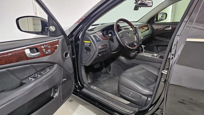 Hyundai Equus