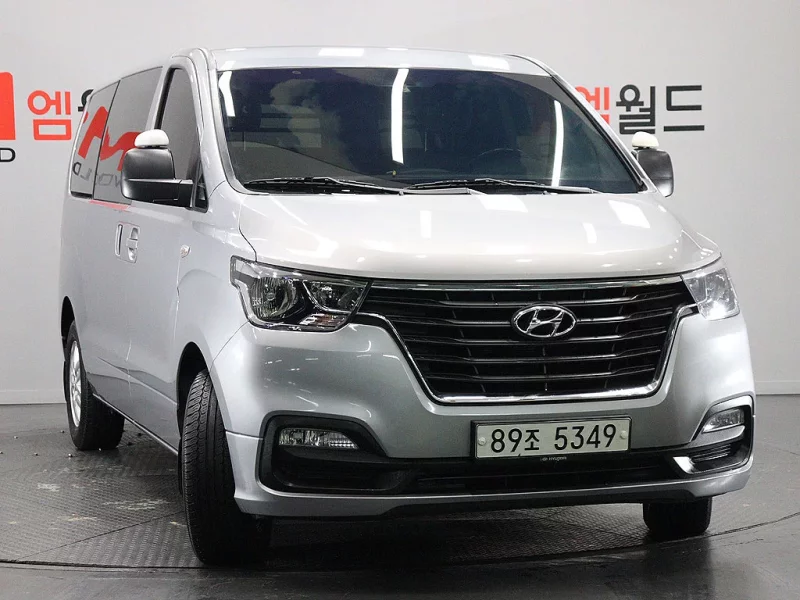Hyundai Starex