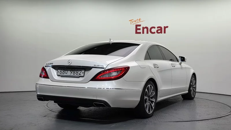 Mercedes-Benz CLS-Class