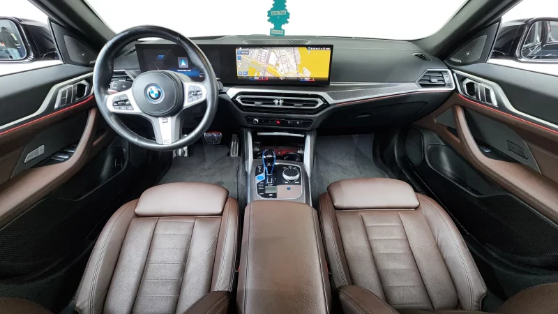 BMW i4