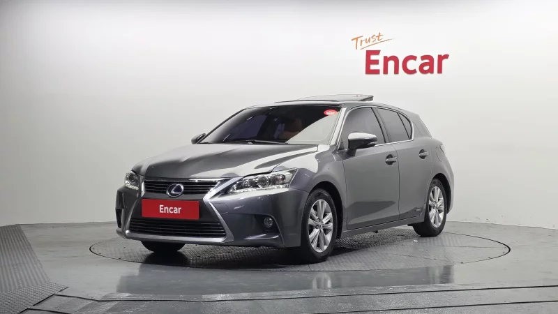 Lexus CT200h
