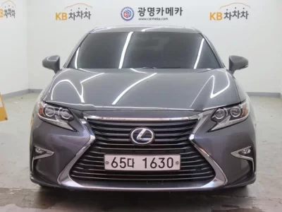 Lexus ES300h