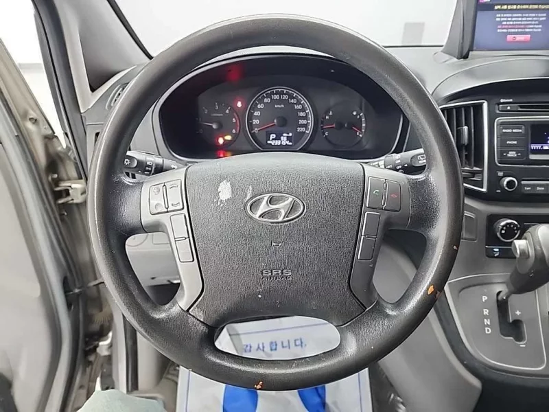 Hyundai Grand Starex