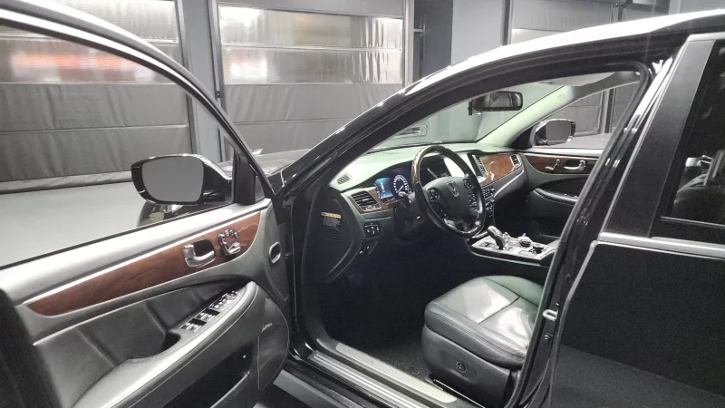 Hyundai Equus