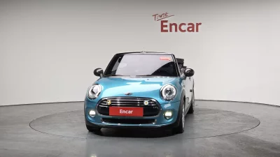 MINI Cooper Convertible