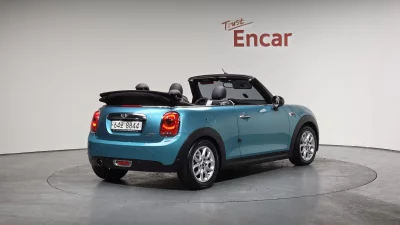 MINI Cooper Convertible