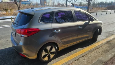 Kia Carens