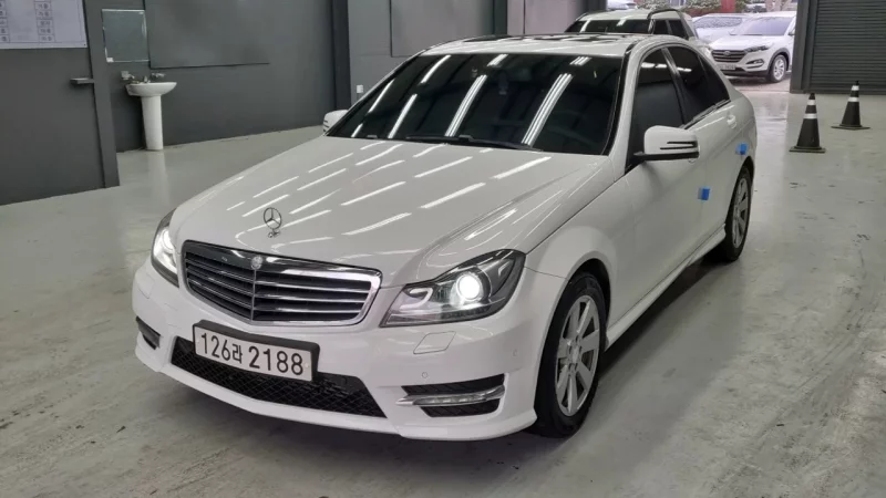 Mercedes-Benz C-Class