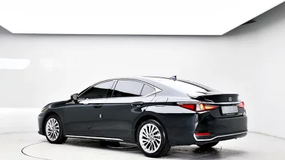 Lexus ES300h