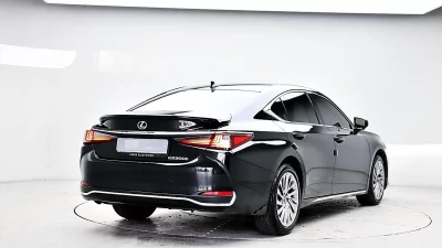 Lexus ES300h