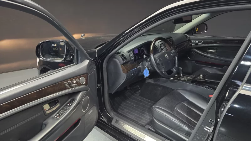 SsangYong Chairman W