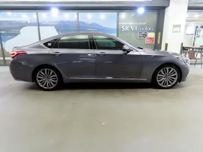Hyundai Genesis