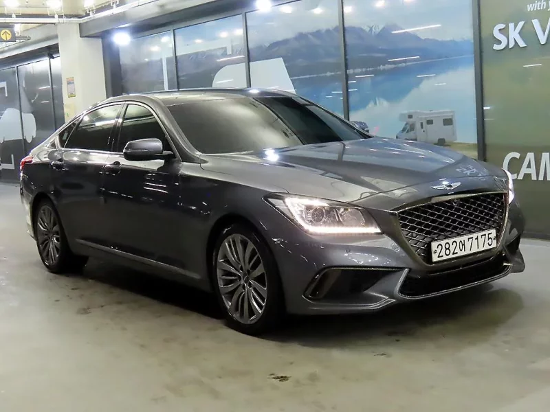 Hyundai Genesis
