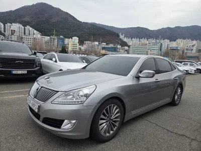Hyundai Equus