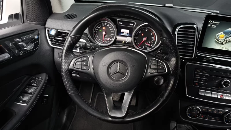 Mercedes-Benz GLE-Class