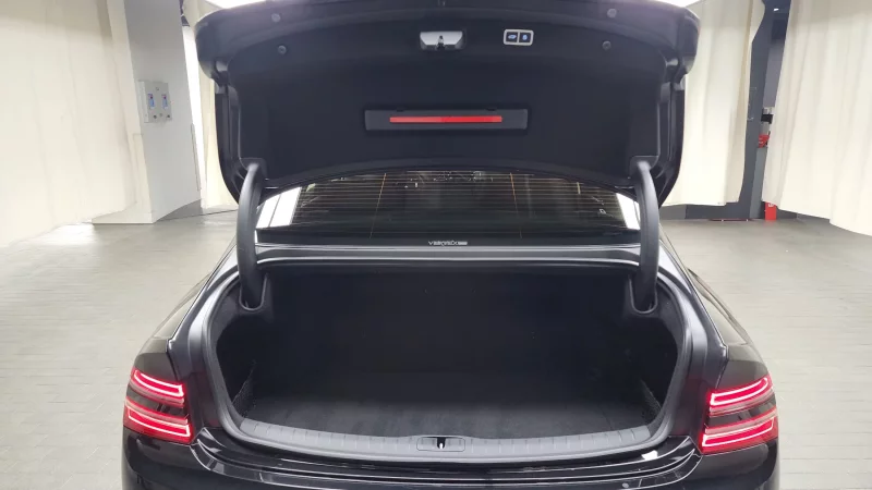 Genesis Electrified G80