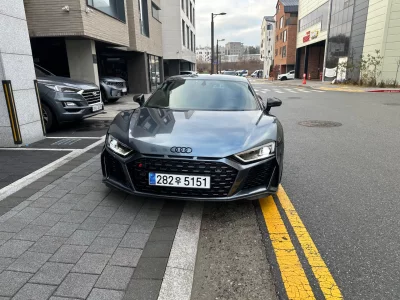 Audi R8