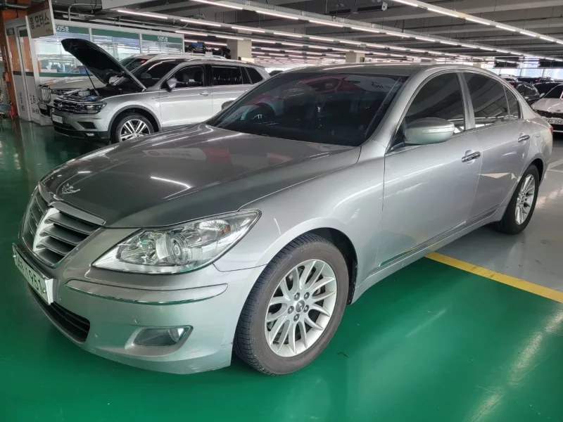 Hyundai Genesis