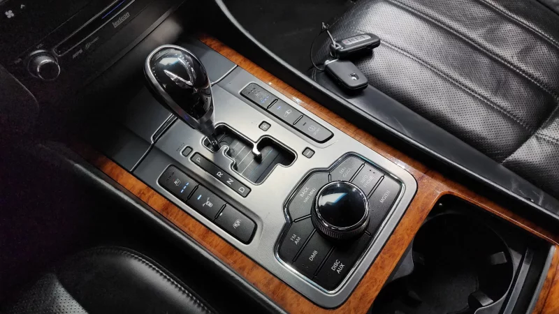 Hyundai Equus