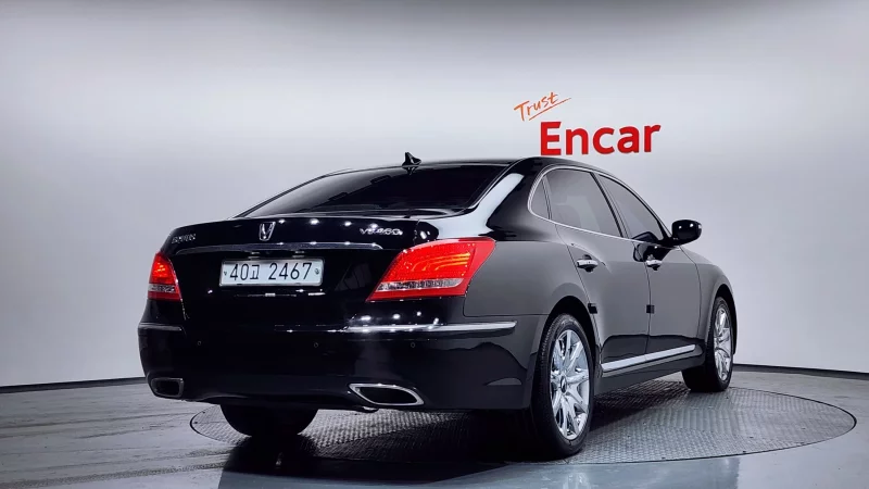 Hyundai Equus
