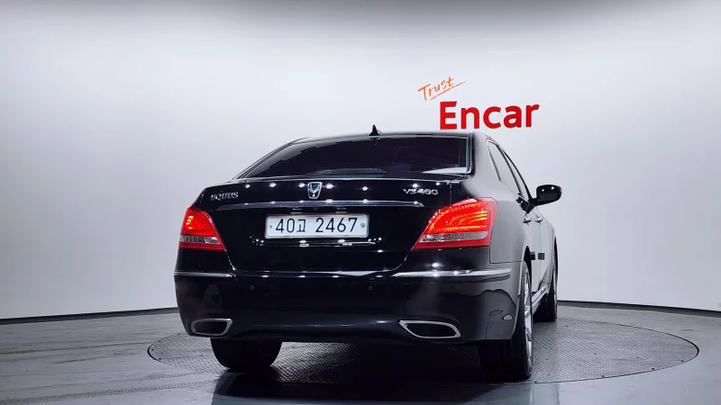 Hyundai Equus