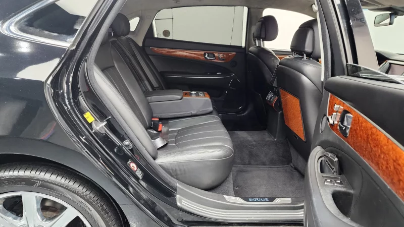 Hyundai Equus
